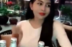 酒馆小姐姐视频,揭秘酒文化魅力，畅谈人生百态